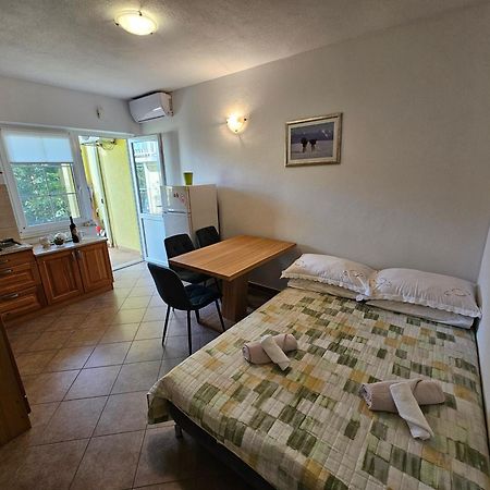 Apartmani Natasa ล็อควา โรโกซนิตซา ภายนอก รูปภาพ